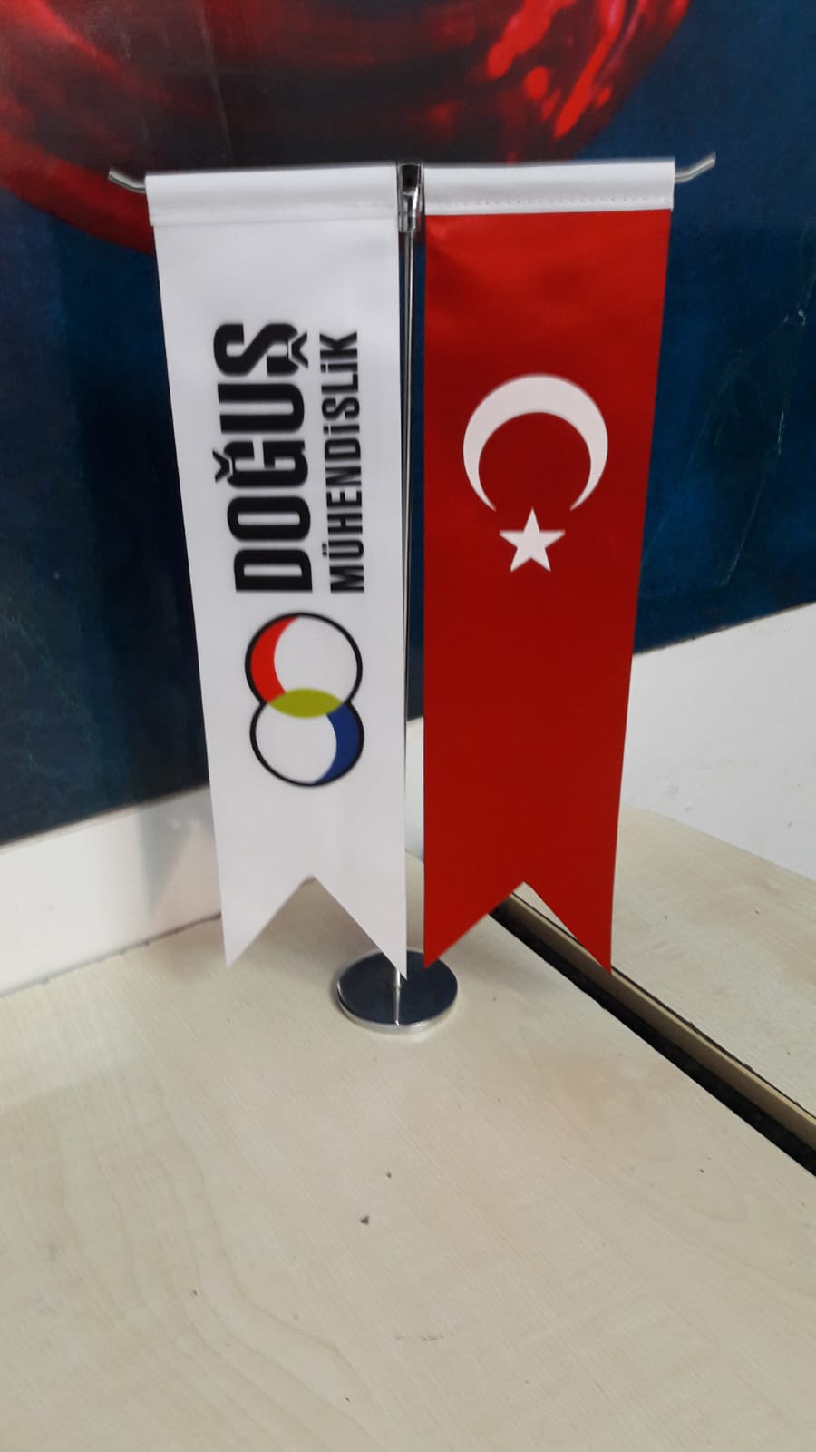 T Masa Bayrağı 8*32 cm Kırlangıç Masa Bayrağı